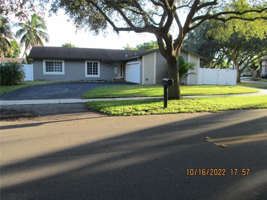 Photo of 11538 SW 55th Court, Cooper City, FL 33330 (MLS # B26042690)