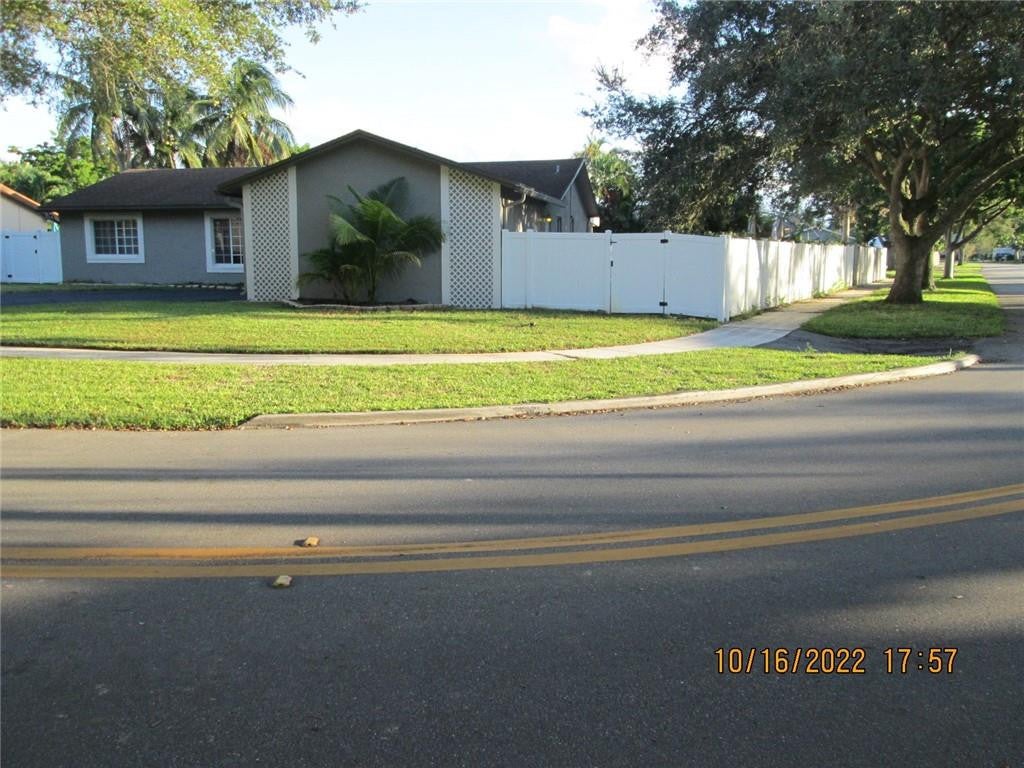 Photo of 11538 SW 55th Court, Cooper City, FL 33330 (MLS # B26042690)