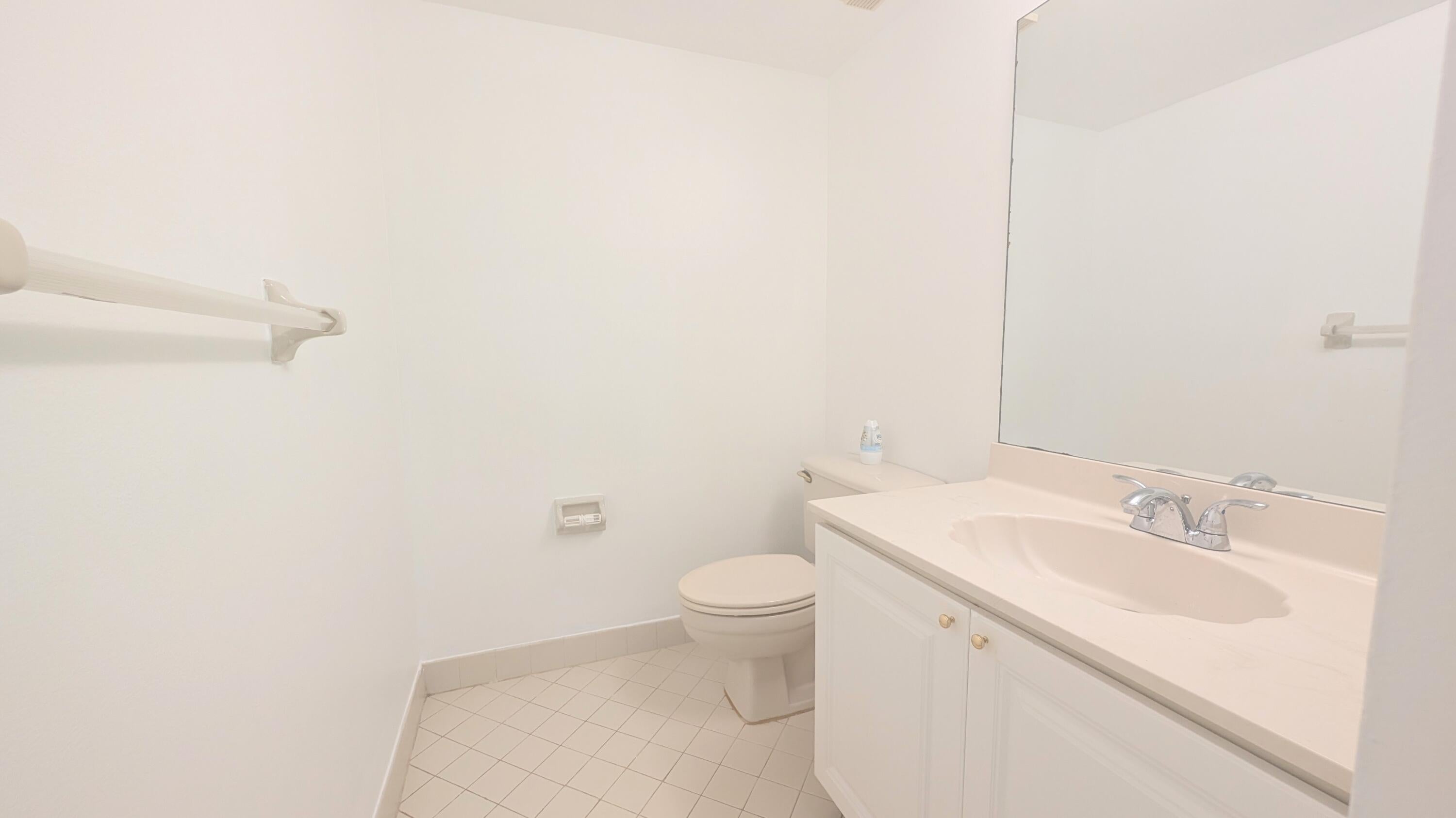 View photos, virtual tours, details... 105 Lake Emerald Drive 810