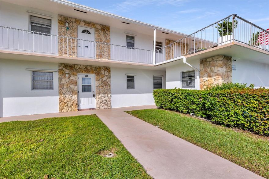 BUYER DIDN'T QUALIFY - BACK ON MARKET A GORGEOUS GOLF COURSE VIEWS out of living room and bedroom windows of this One Bedroom / One Bath unit! Conveniently located on the FIRST FLOOR, this unit is features quality laminate flooring throughout the living areas coupled with a TILE entry.  Not only that, you get ALL LEISUREVILLE HAS TO OFFER  - free golf, SPECTACULAR POOL, ample laundry facilities, and VAST ARRAY OF ACTIVITIES geared to ACTIVE SENIORS!  A unit in THIS SHAPE at THIS PRICE is an OPPORTUNITY you won't want to miss! GORGEOUS GOLF COURSE VIEWS out of living room and bedroom windows of this One Bedroom / One Bath unit! Conveniently located on the FIRST FLOOR, this unit is features quality laminate flooring throughout the living areas coupled with a TILE entry.  Not only that, you get ALL LEISUREVILLE HAS TO OFFER  - free golf, SPECTACULAR POOL, ample laundry facilities, and VAST ARRAY OF ACTIVITIES geared to ACTIVE SENIORS!  A unit in THIS SHAPE at THIS PRICE is an OPPORTUNITY you won't want to miss!