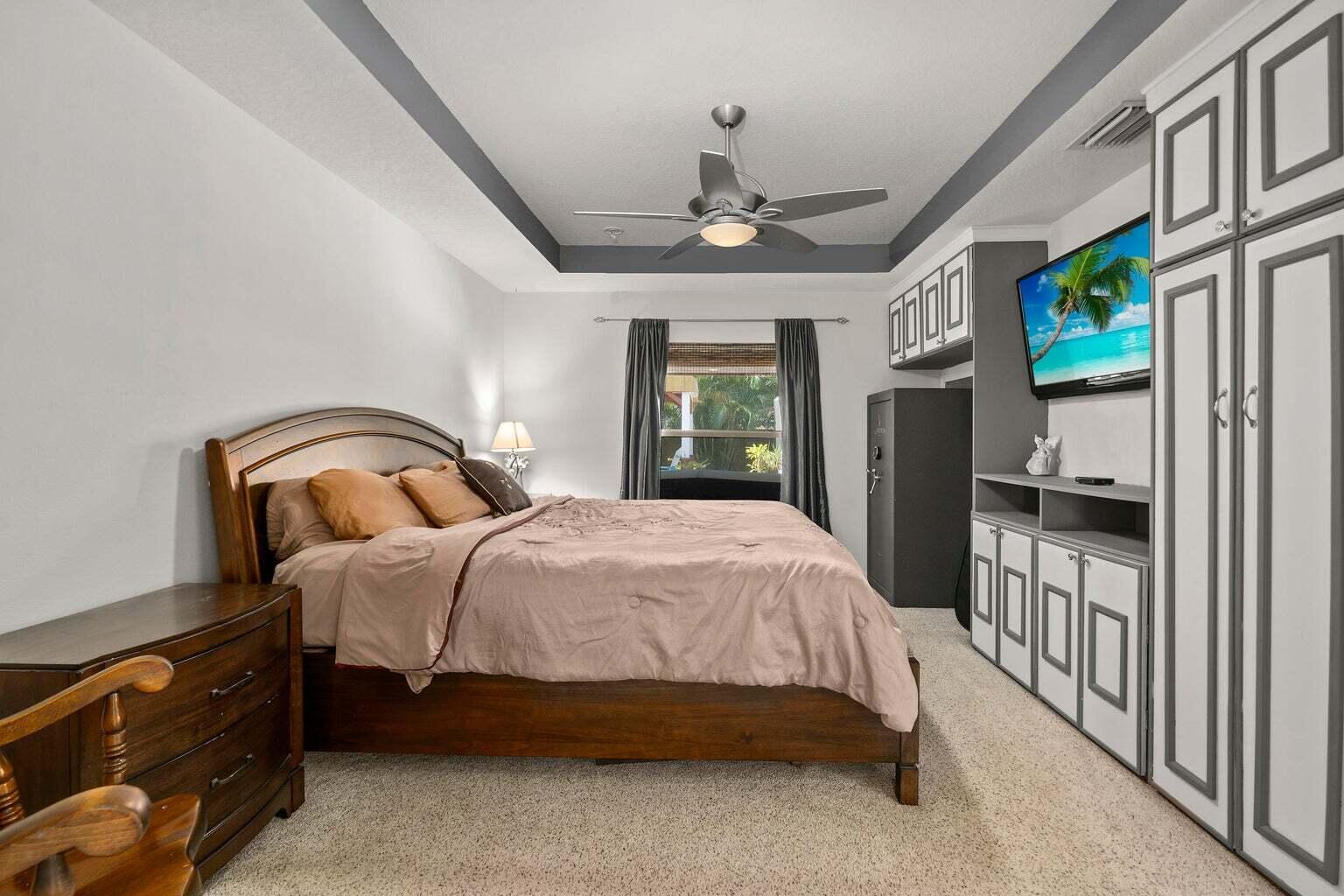 PORT ST LUCIE SECTION 4 - Residential Lease