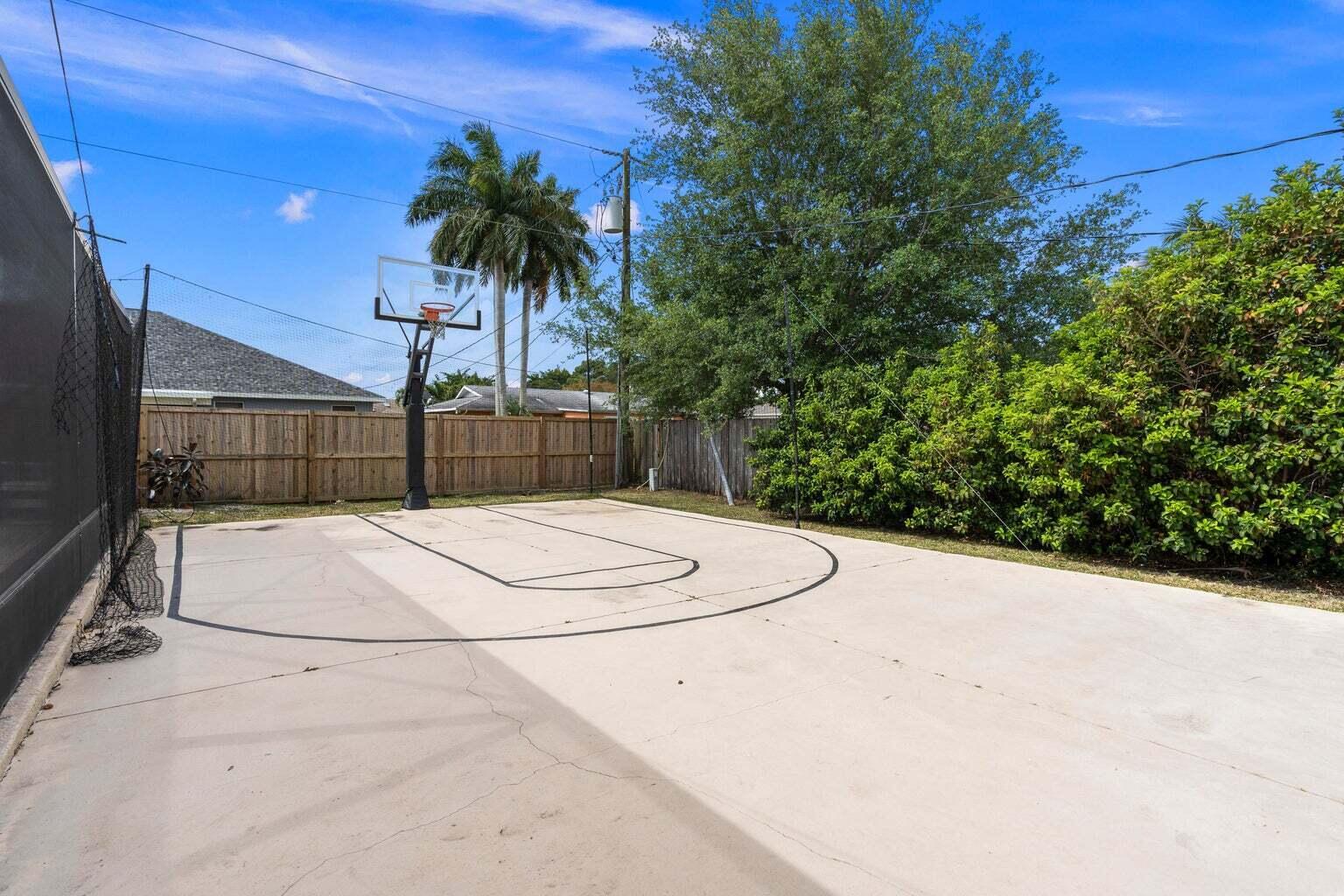 PORT ST LUCIE SECTION 4 - Residential Lease