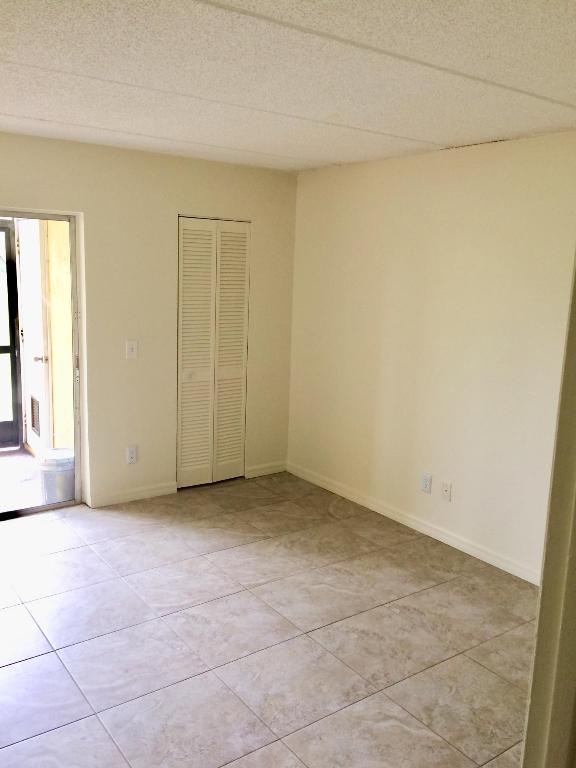 MEADOWS ON THE GREEN CONDO - Residential