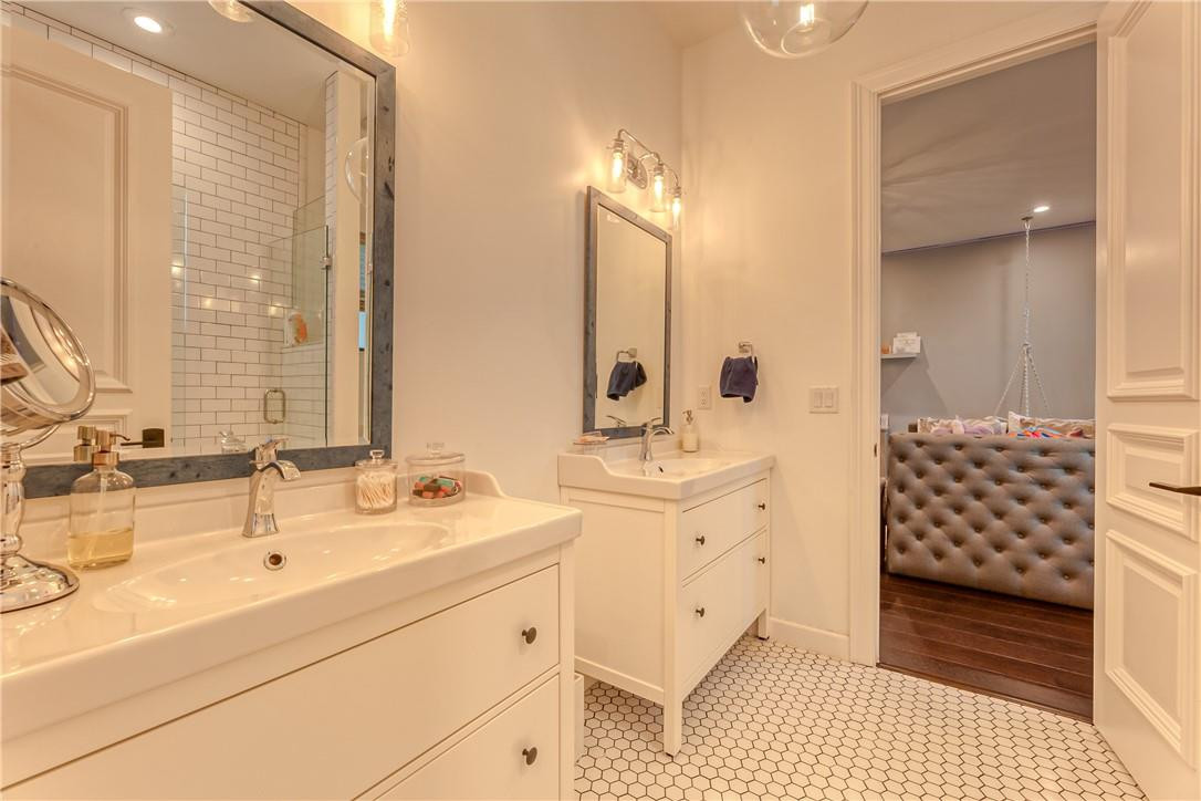 HOLMBERG AND MCKEES SUB - Residential