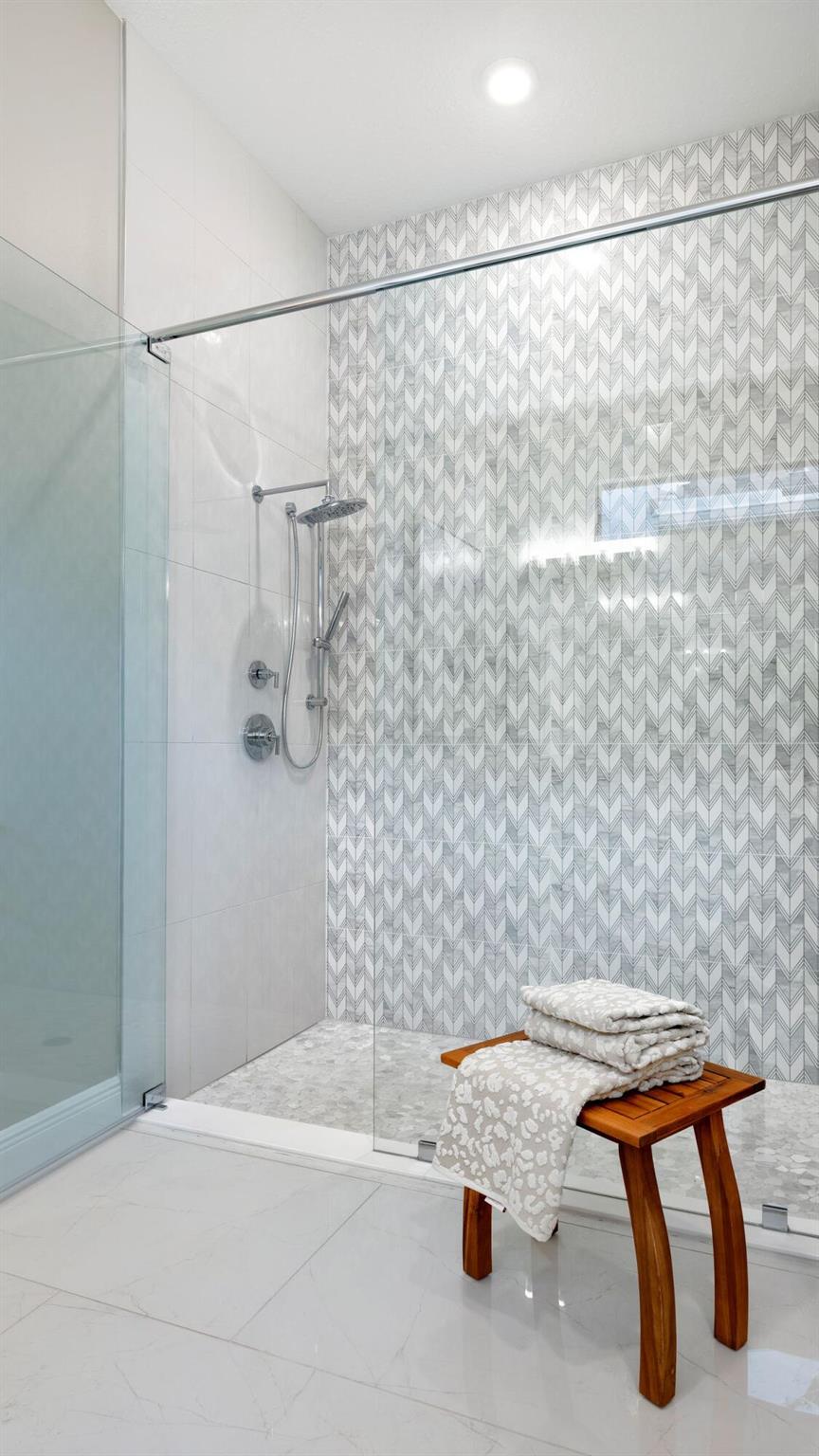 CRESSWIND PALM BEACH - Residential