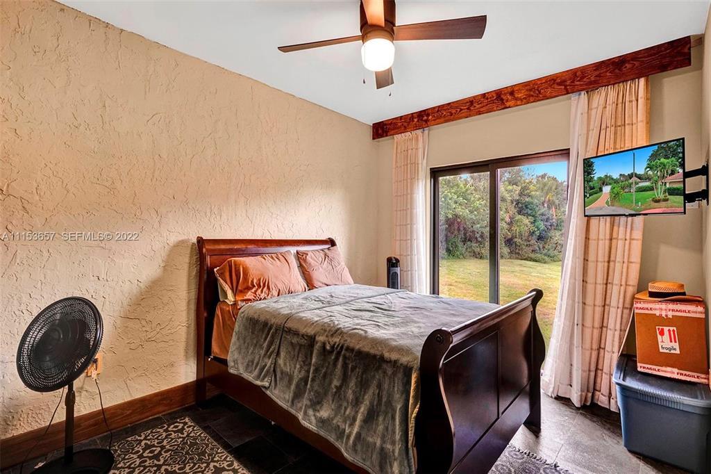 4808 Queen Palm Lane