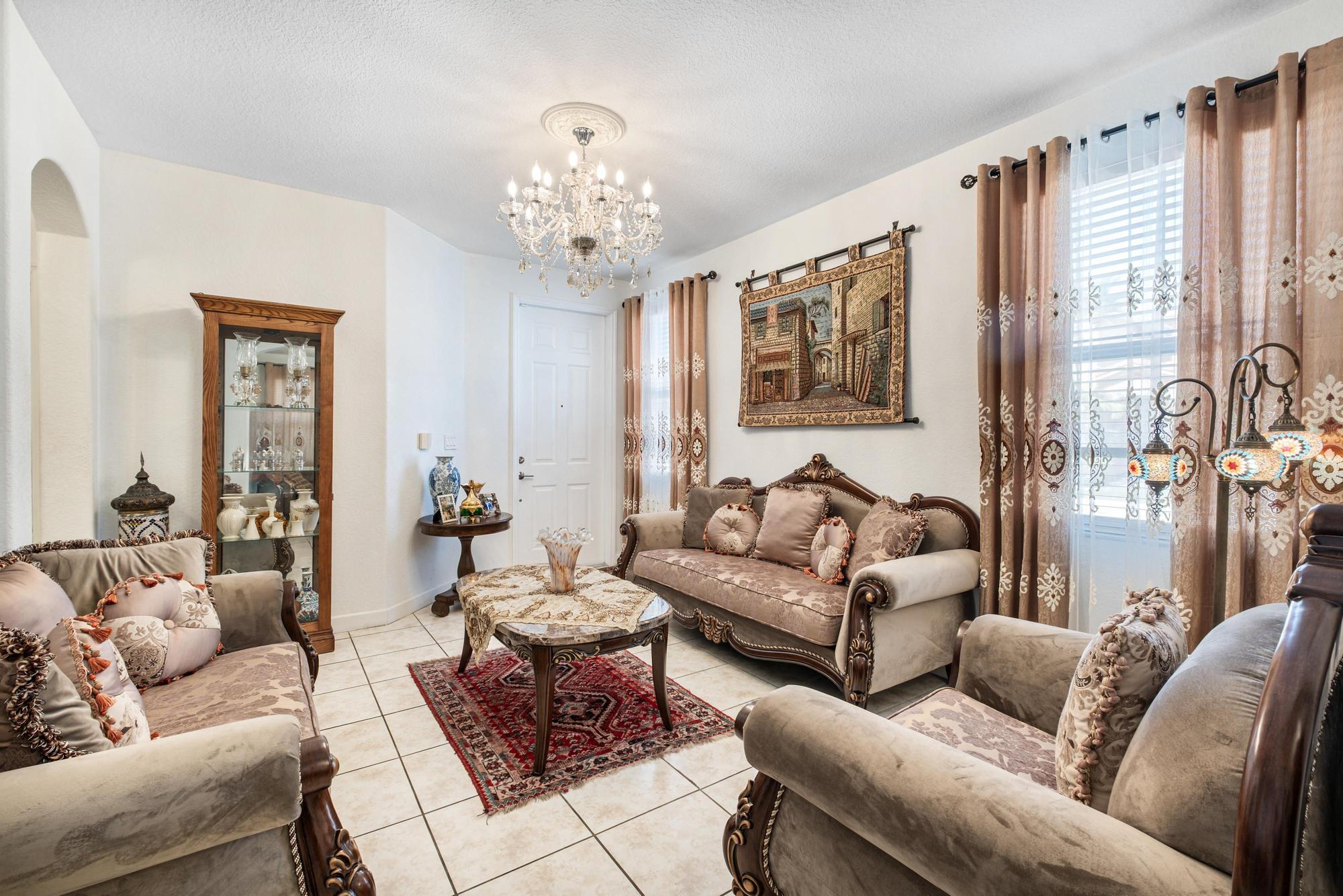 ISLANDS AT DORAL TOWNHOMES - Residential