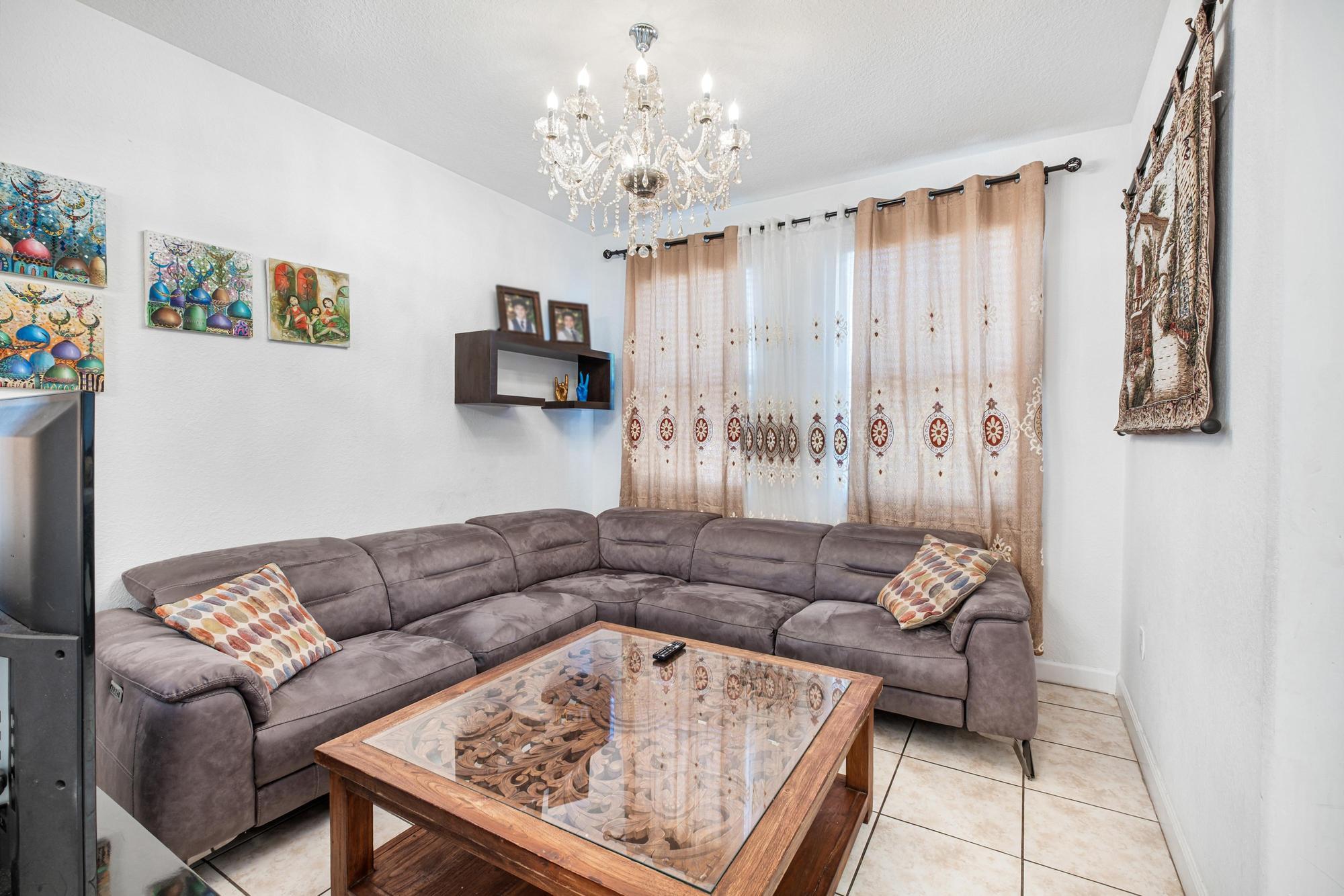 ISLANDS AT DORAL TOWNHOMES - Residential