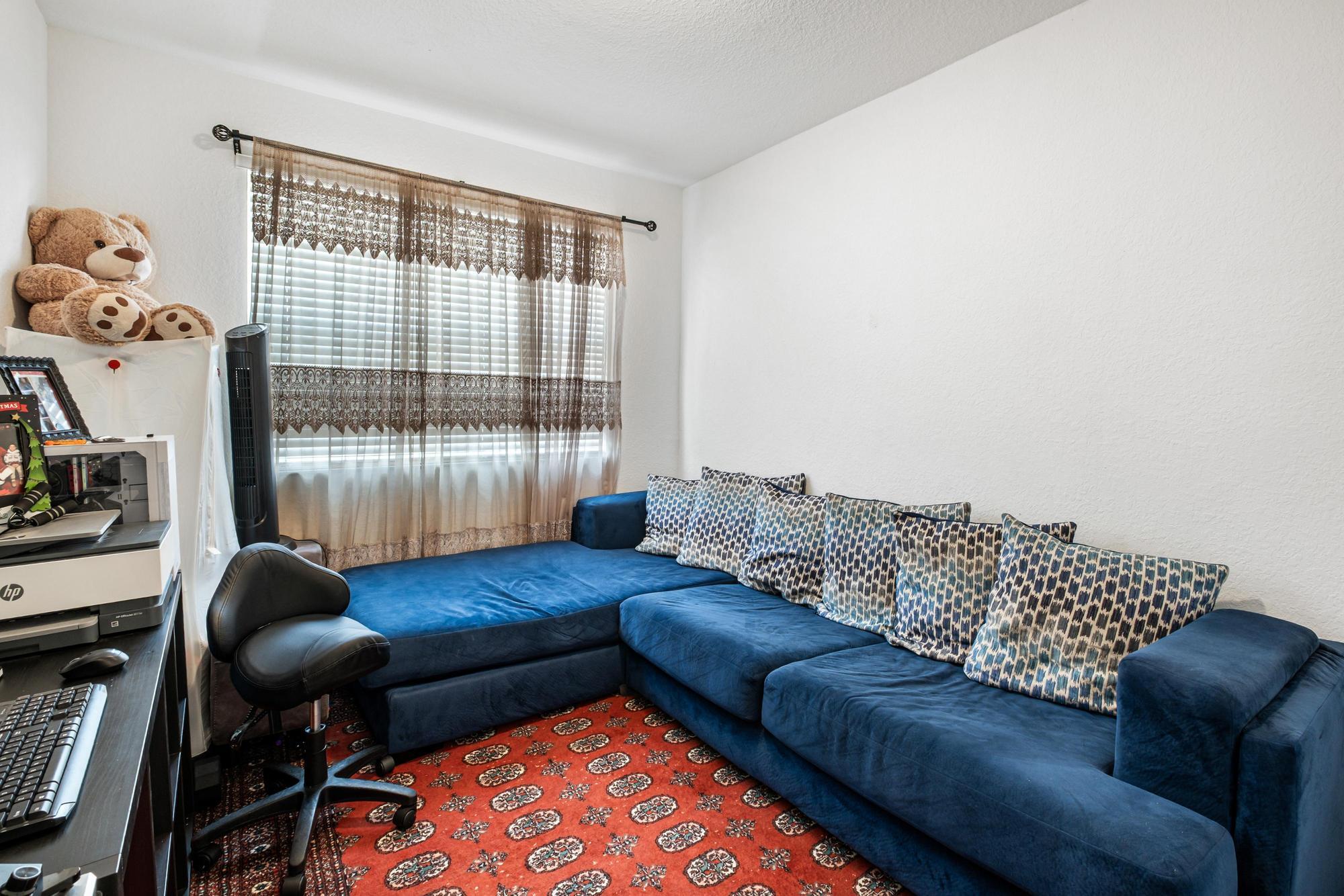 ISLANDS AT DORAL TOWNHOMES - Residential