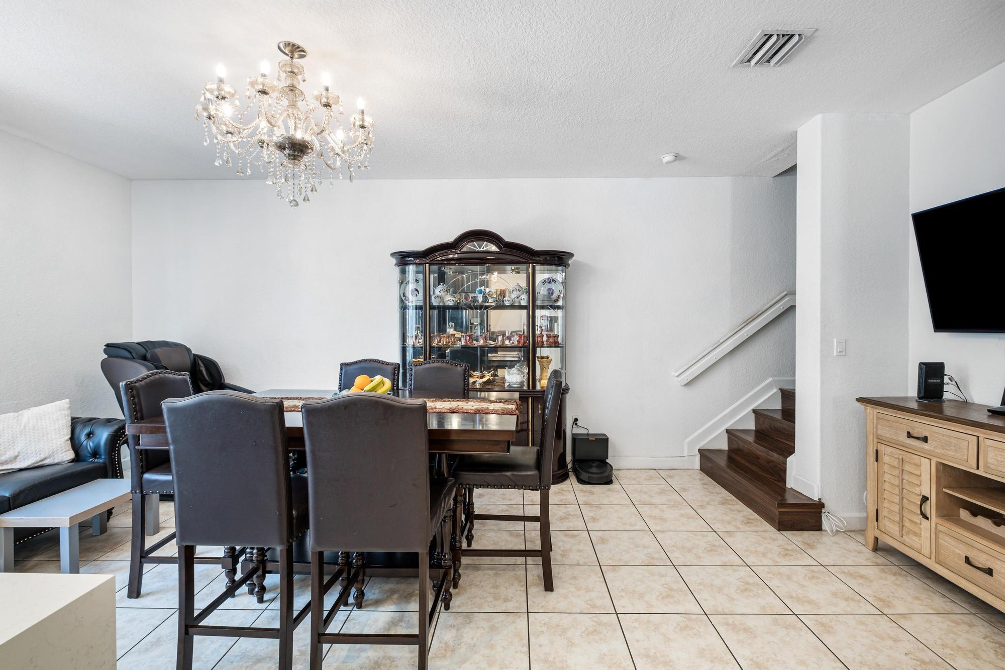 ISLANDS AT DORAL TOWNHOMES - Residential