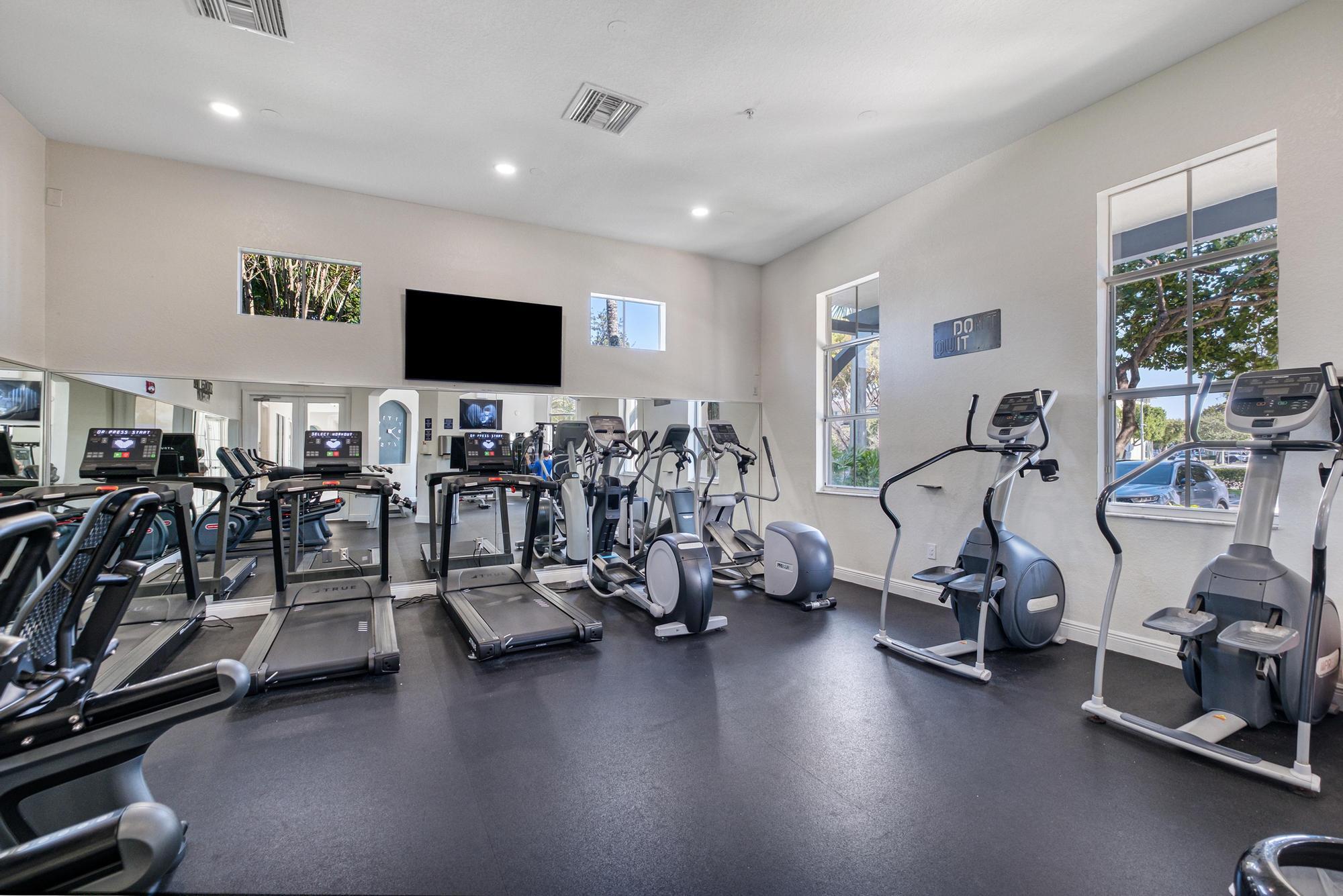 ISLANDS AT DORAL TOWNHOMES - Residential