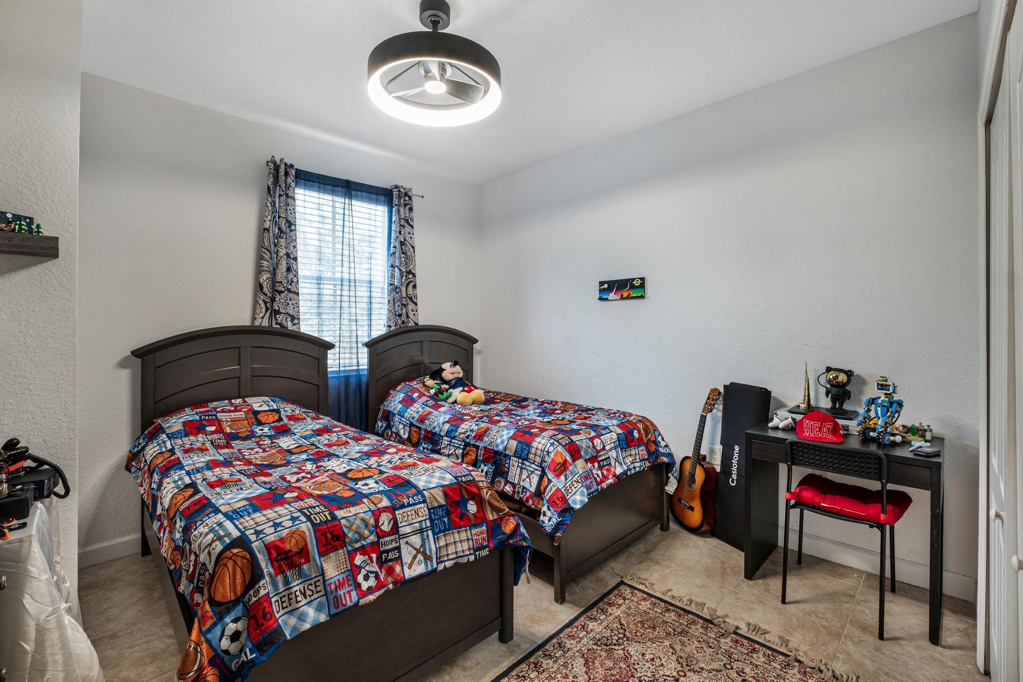 ISLANDS AT DORAL TOWNHOMES - Residential