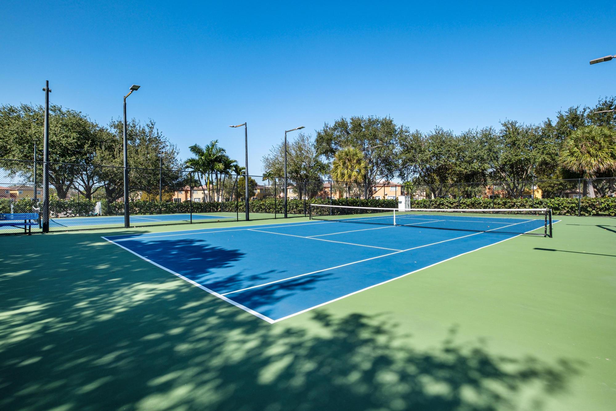 ISLANDS AT DORAL TOWNHOMES - Residential