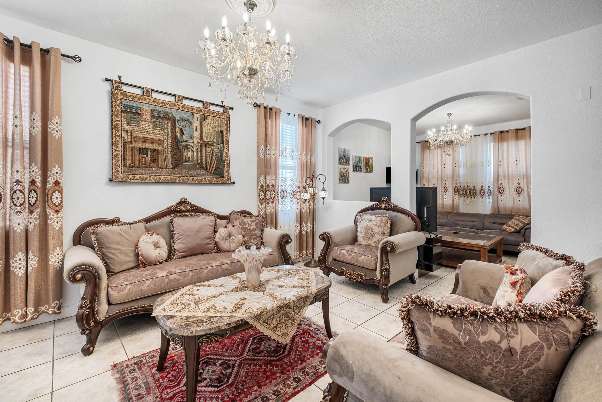 ISLANDS AT DORAL TOWNHOMES - Residential