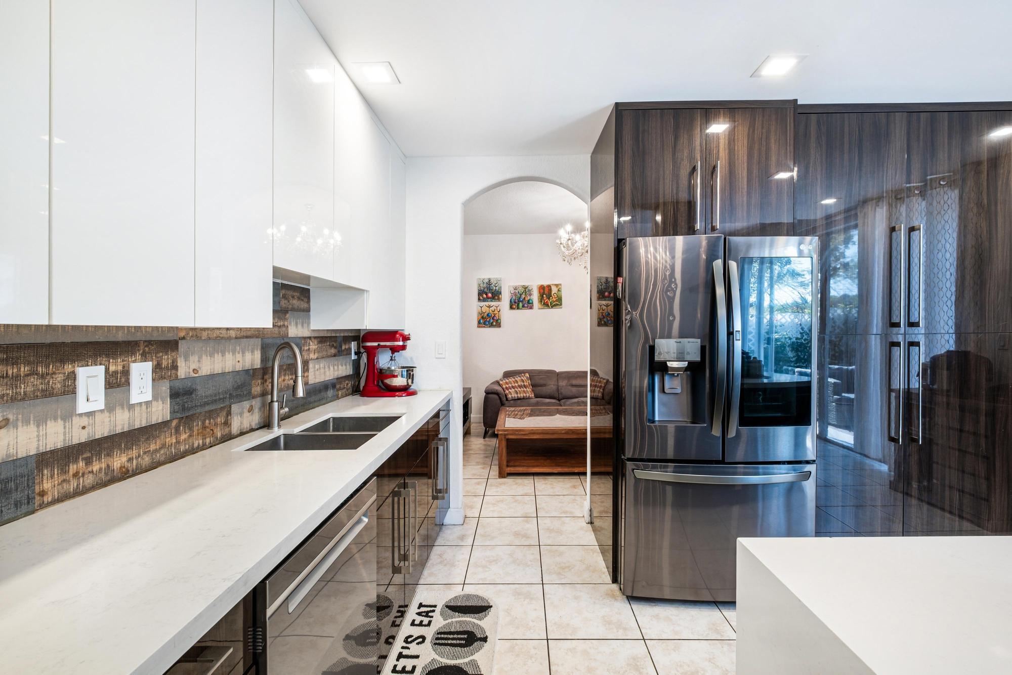 ISLANDS AT DORAL TOWNHOMES - Residential