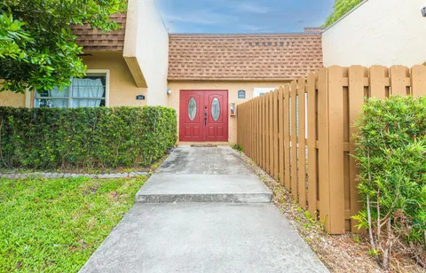 3541 NW 95th Ter Unit 201, Sunrise, FL MLS: F10492339
