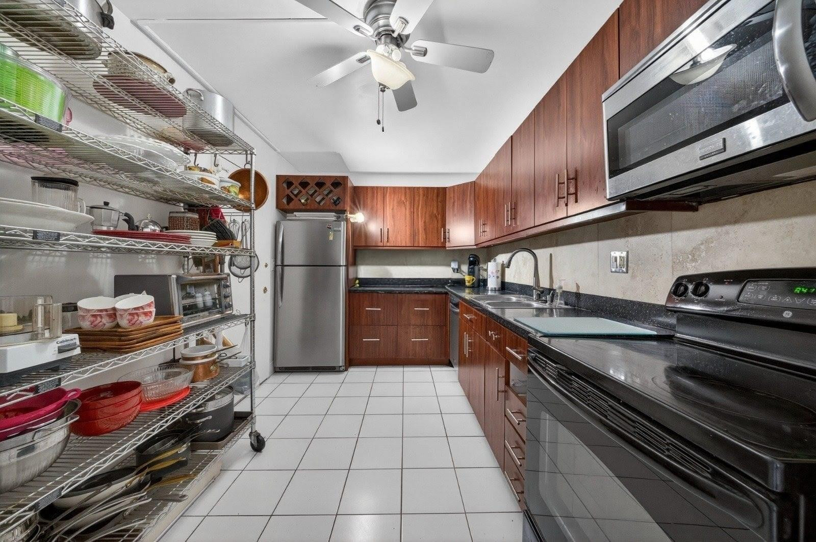 OLYMPUS CONDO - Residential