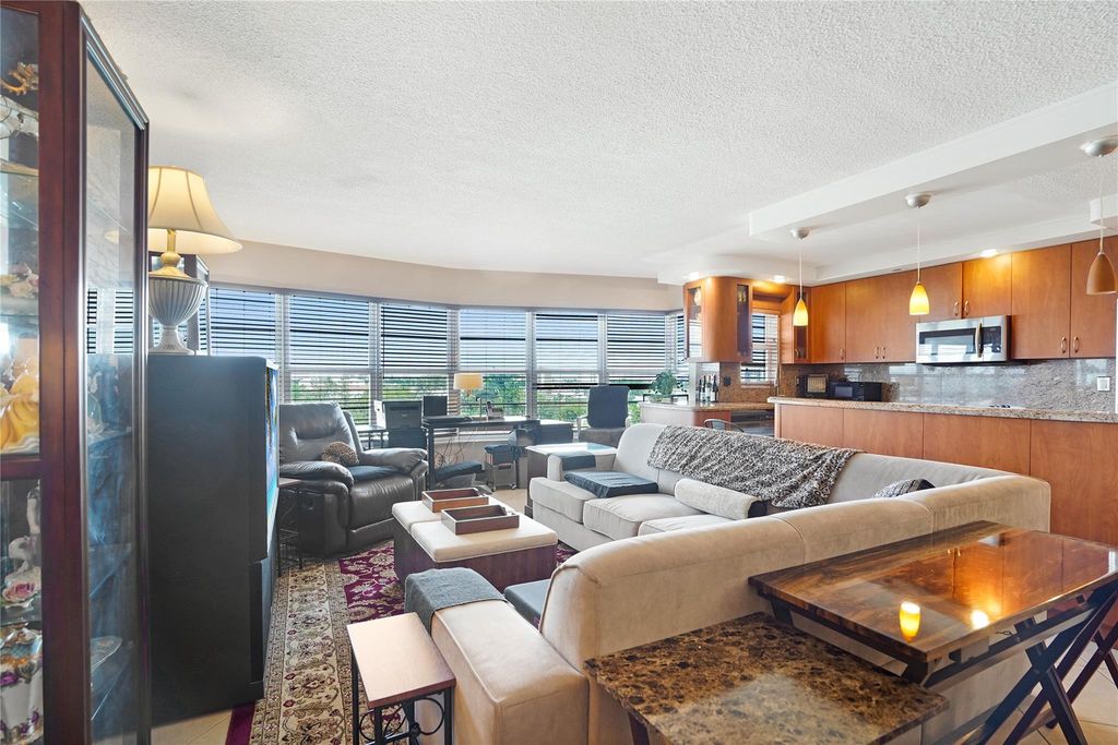 Photo of 2500 NE 48th Ln #608, Fort Lauderdale, FL 33308 (MLS # F10538045)