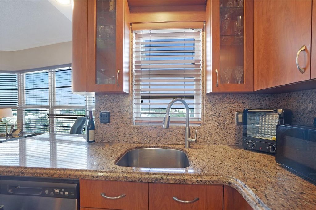 Photo of 2500 NE 48th Lane #608, Fort Lauderdale, FL 33308 (MLS # F10538045)