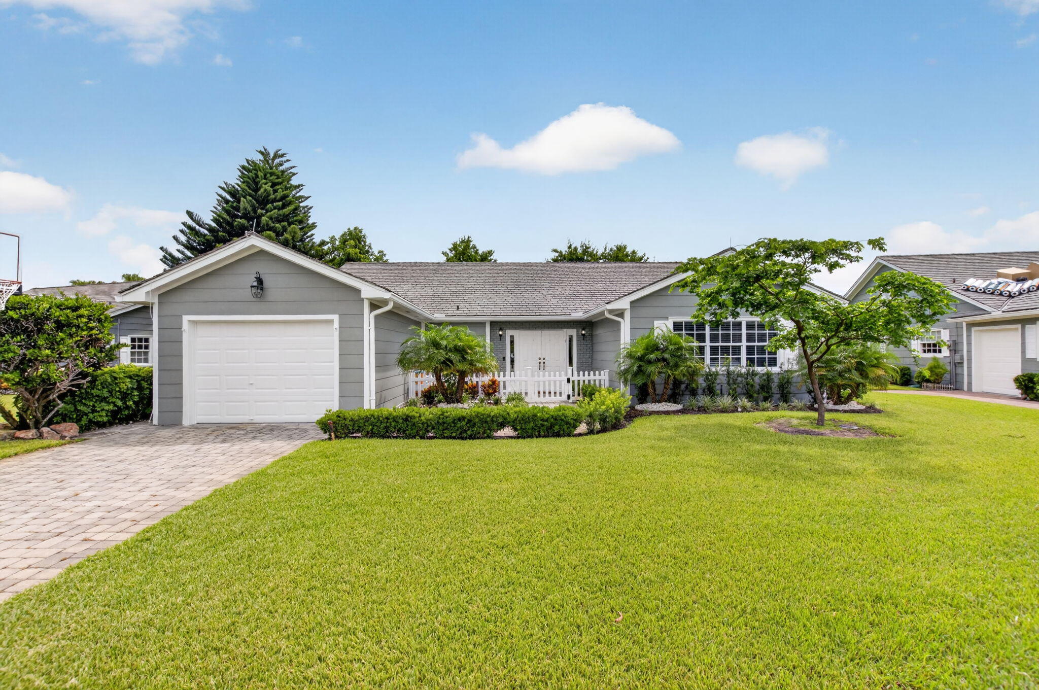 15 Holly Drive