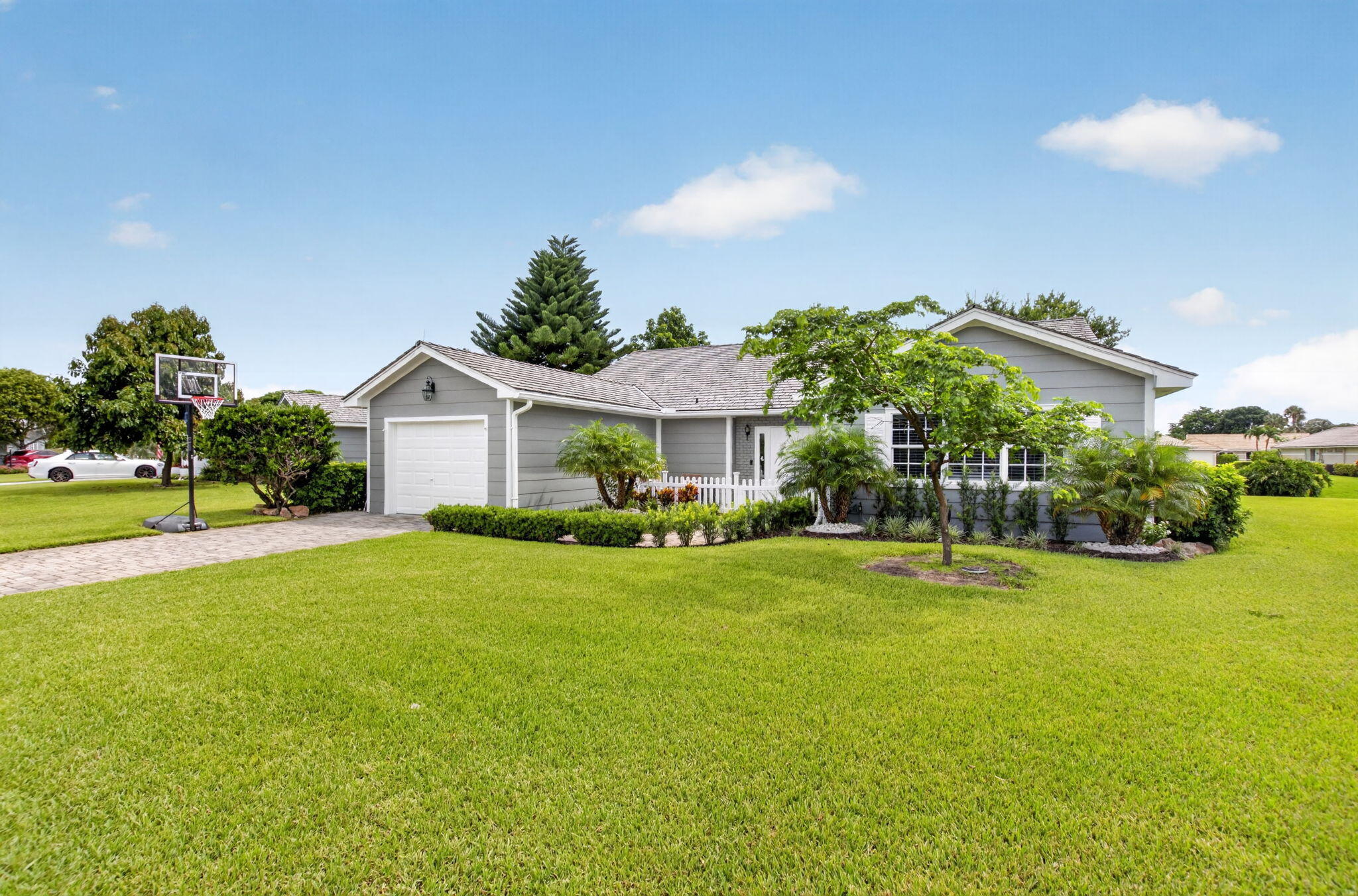 15 Holly Drive