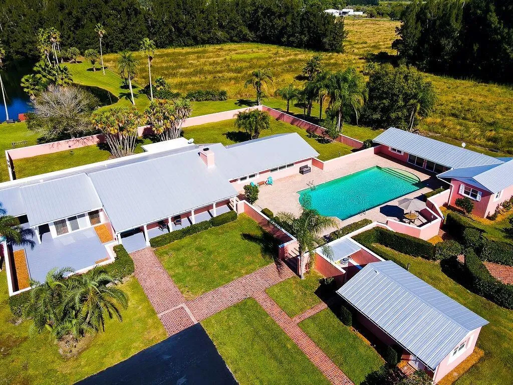 7600 Immokolee Rd  