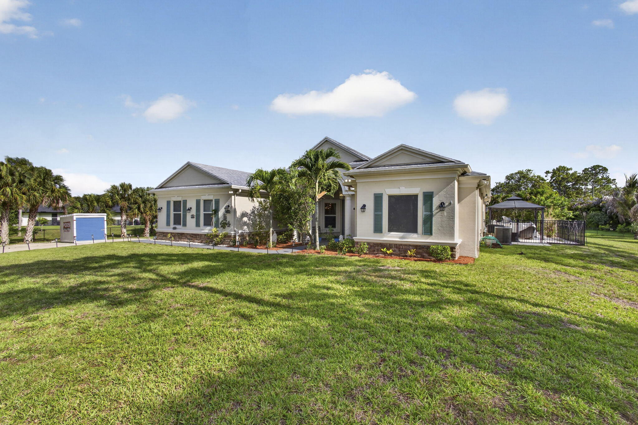 Properties 17070 N 90th St N