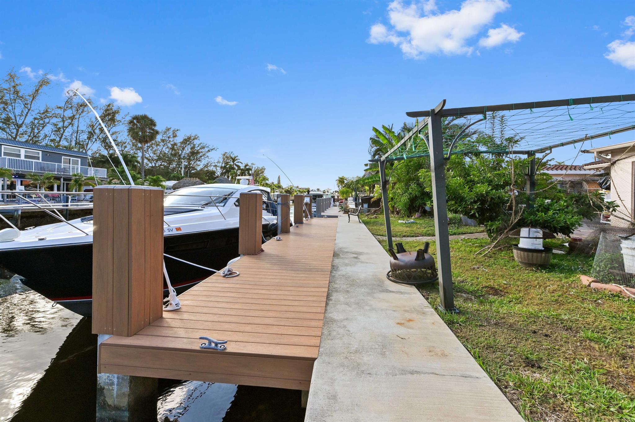 Pompano Isles 27-15 B - Residential