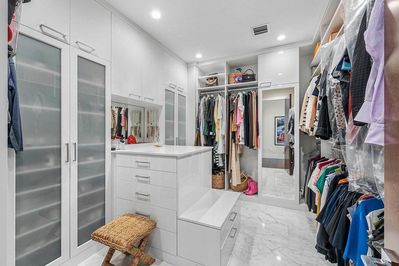 Contemporary Townhome - Residential