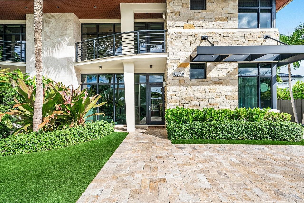 View photos, virtual tours, details... 1850 NE 26th Ave B