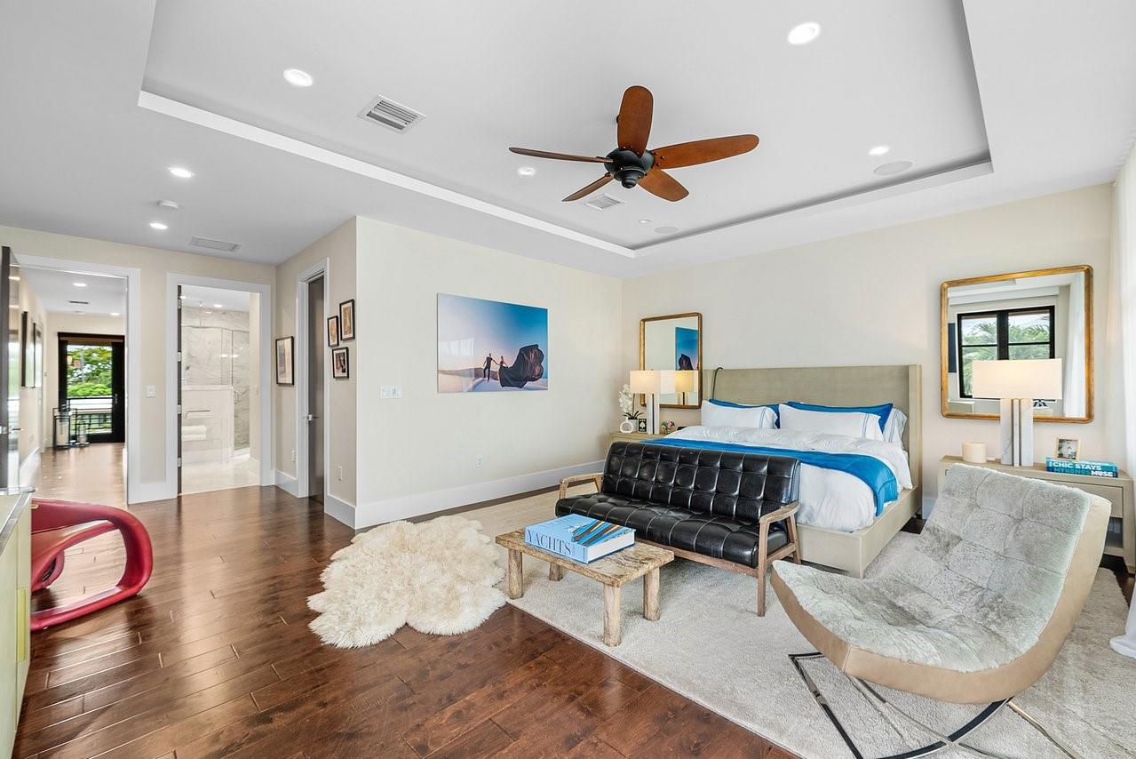 Contemporary Townhome - Residential