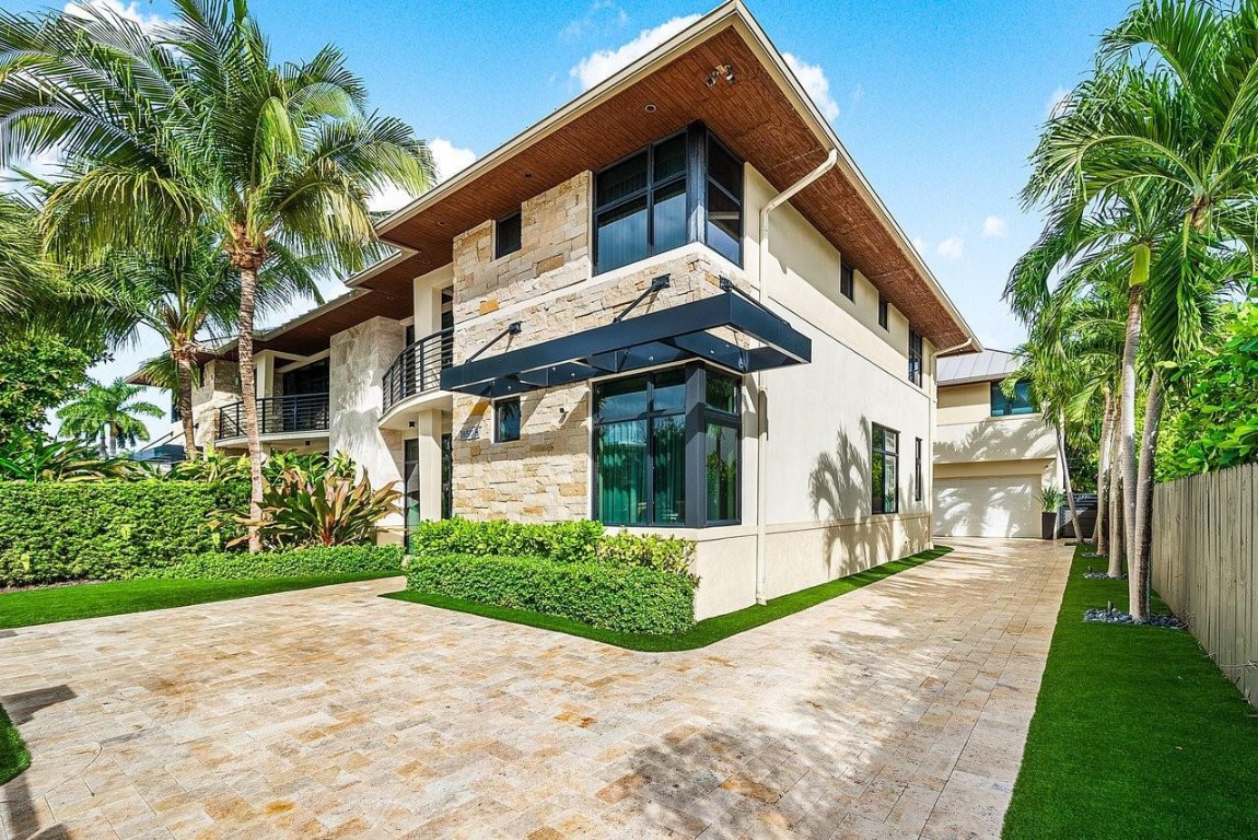 1850 NE 26th Avenue B