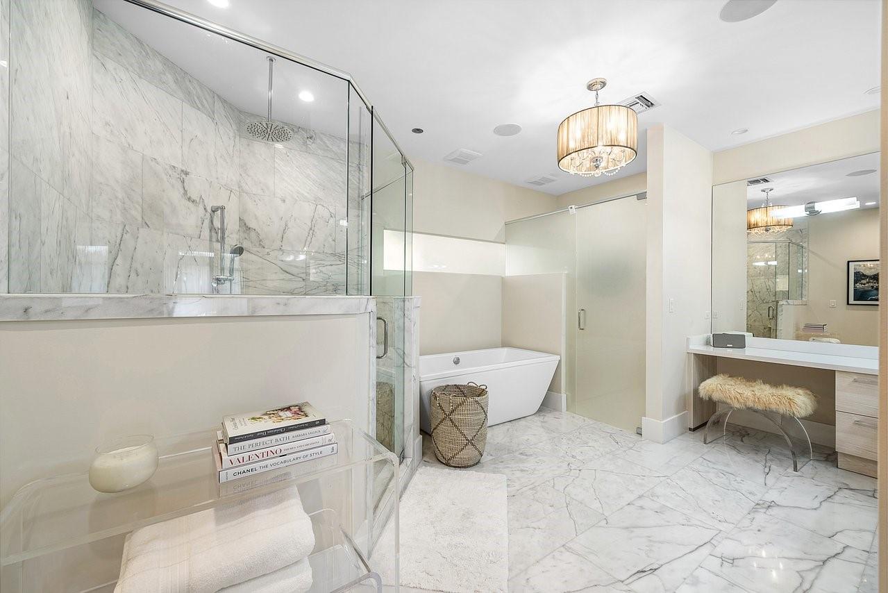 Contemporary Townhome - Residential