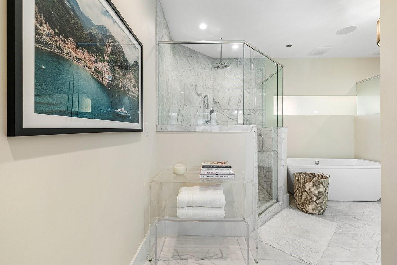 Contemporary Townhome - Residential