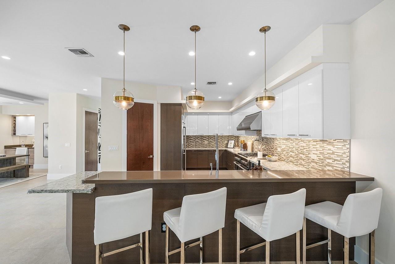 Contemporary Townhome - Residential