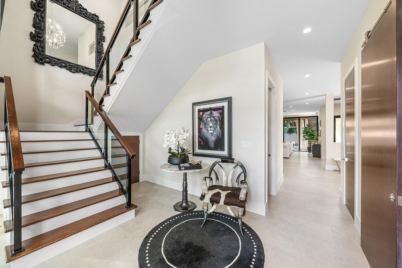 Contemporary Townhome - Residential