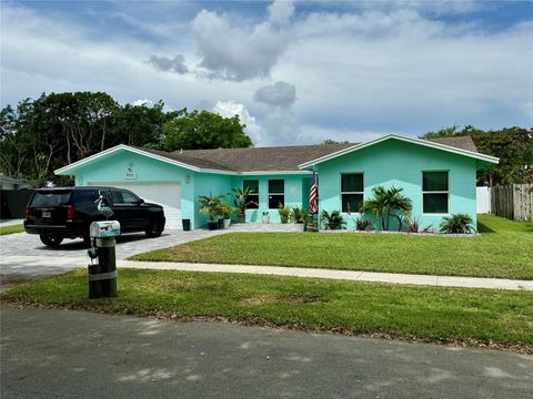 Single Family Residence in Plantation FL 856 76th Ter Ter.jpg