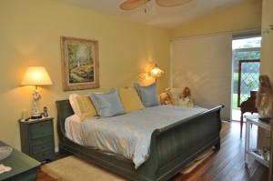 Longshore At Jonathans La - Residential