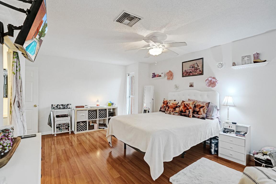 COUNTRY SECTION 1 - Residential