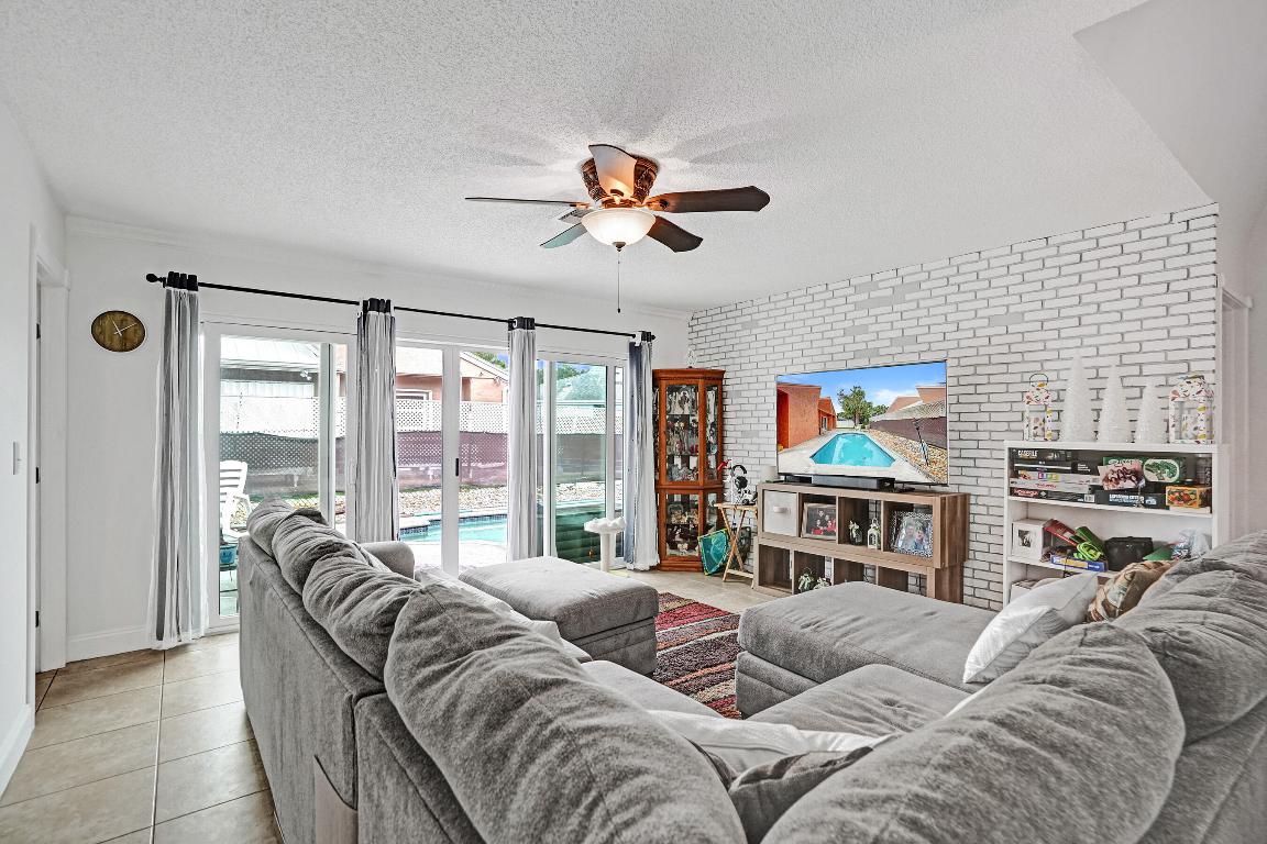 COUNTRY SECTION 1 - Residential