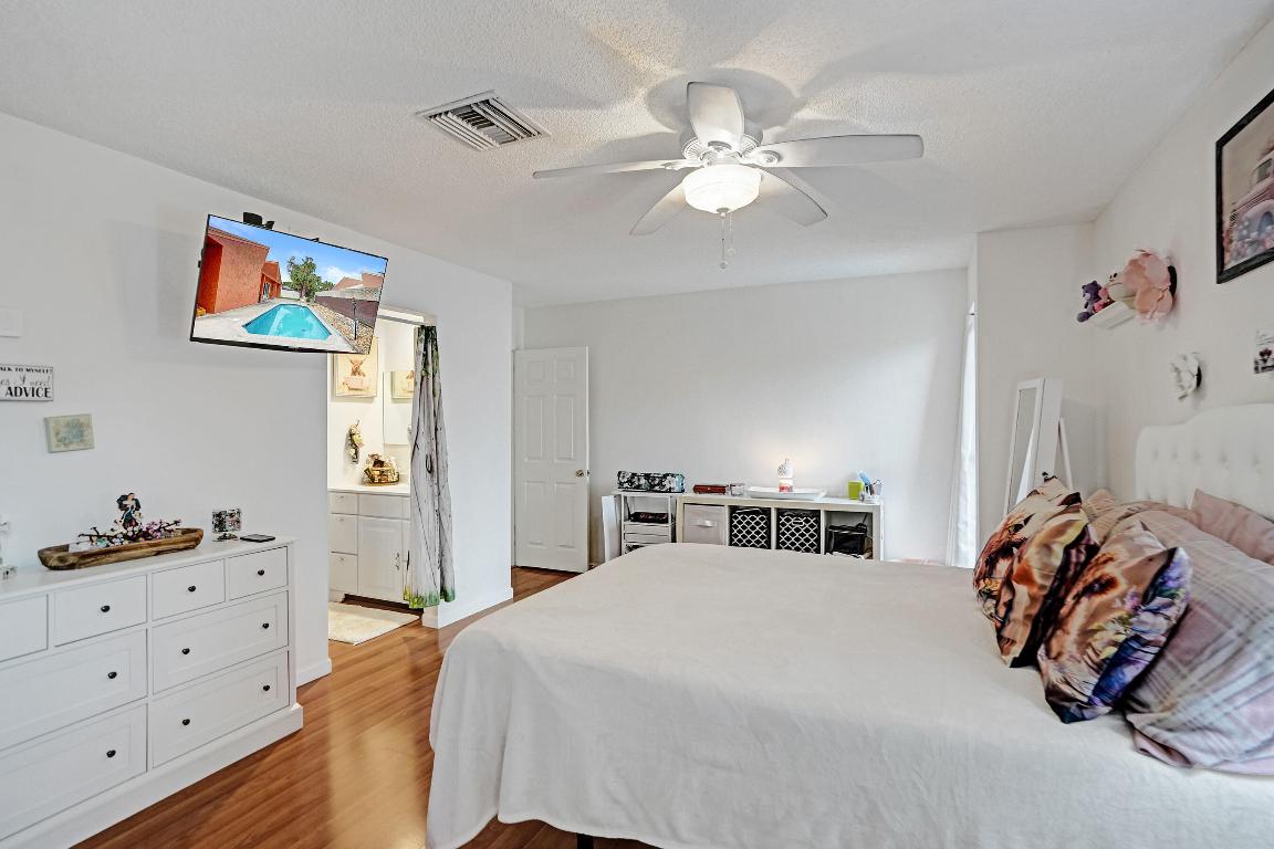 COUNTRY SECTION 1 - Residential