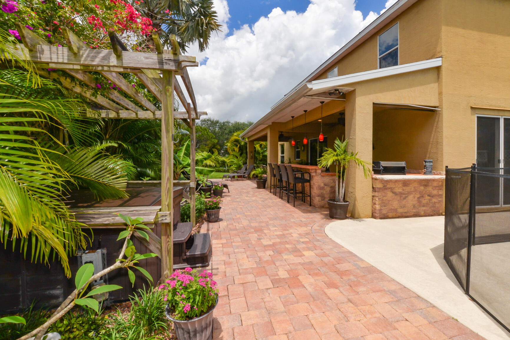 PORT ST LUCIE SECTION 46 1ST REPLAT - Residential