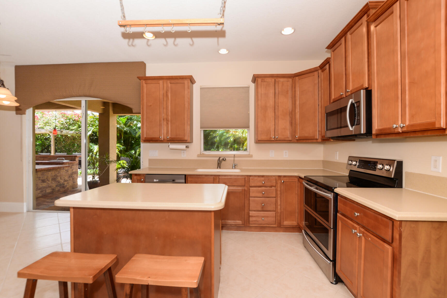 PORT ST LUCIE SECTION 46 1ST REPLAT - Residential