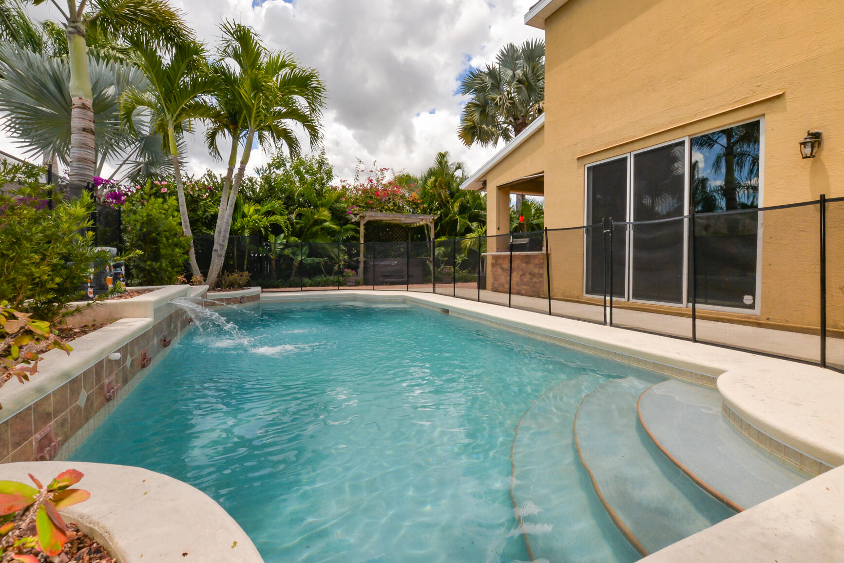 PORT ST LUCIE SECTION 46 1ST REPLAT - Residential