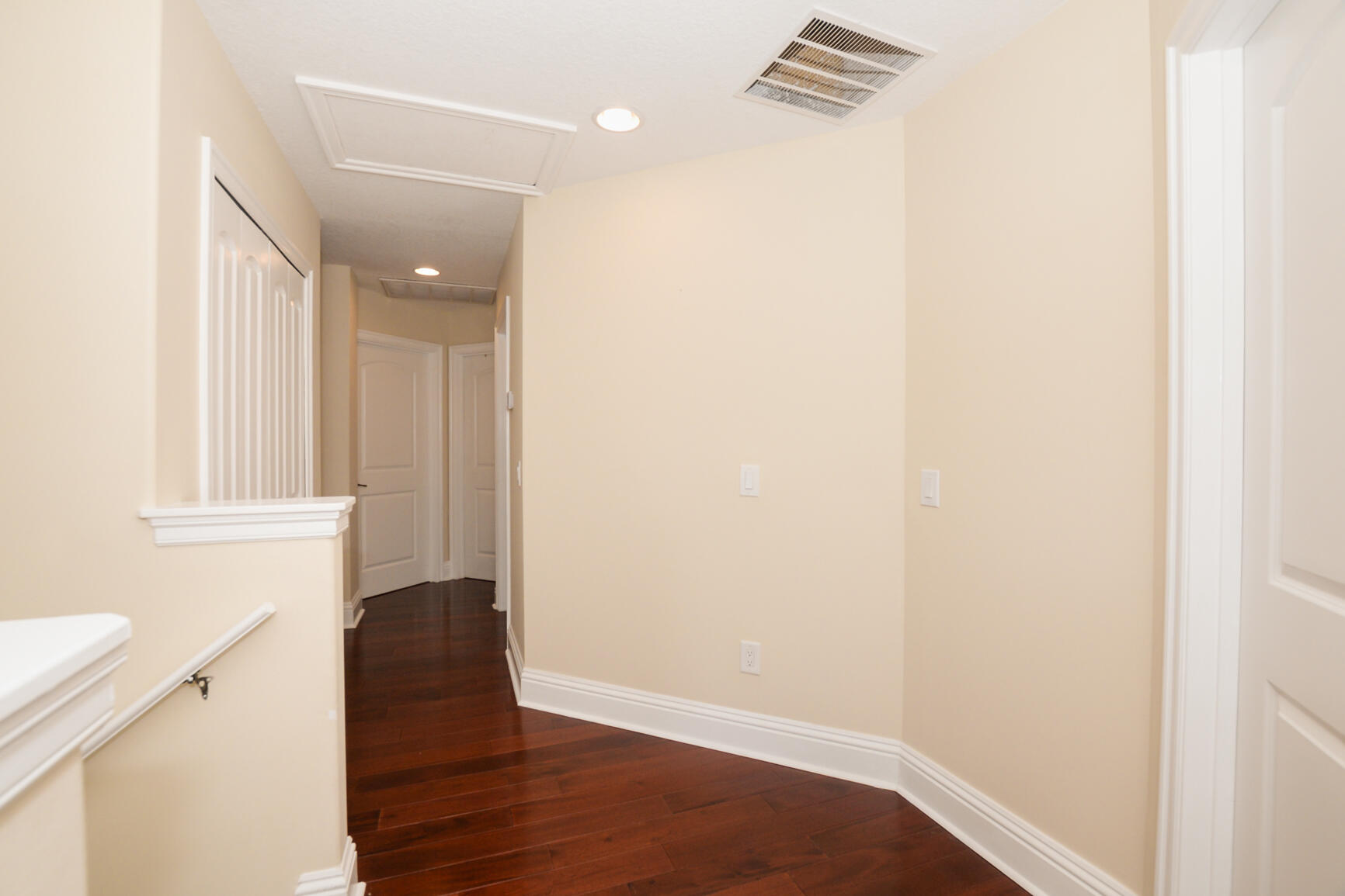 PORT ST LUCIE SECTION 46 1ST REPLAT - Residential