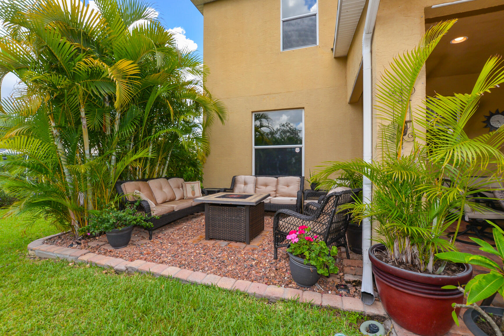 PORT ST LUCIE SECTION 46 1ST REPLAT - Residential