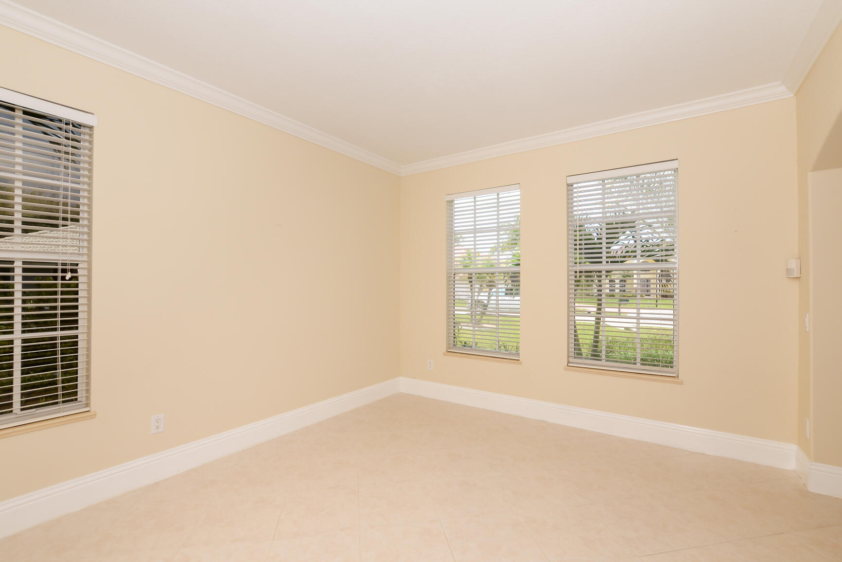 PORT ST LUCIE SECTION 46 1ST REPLAT - Residential