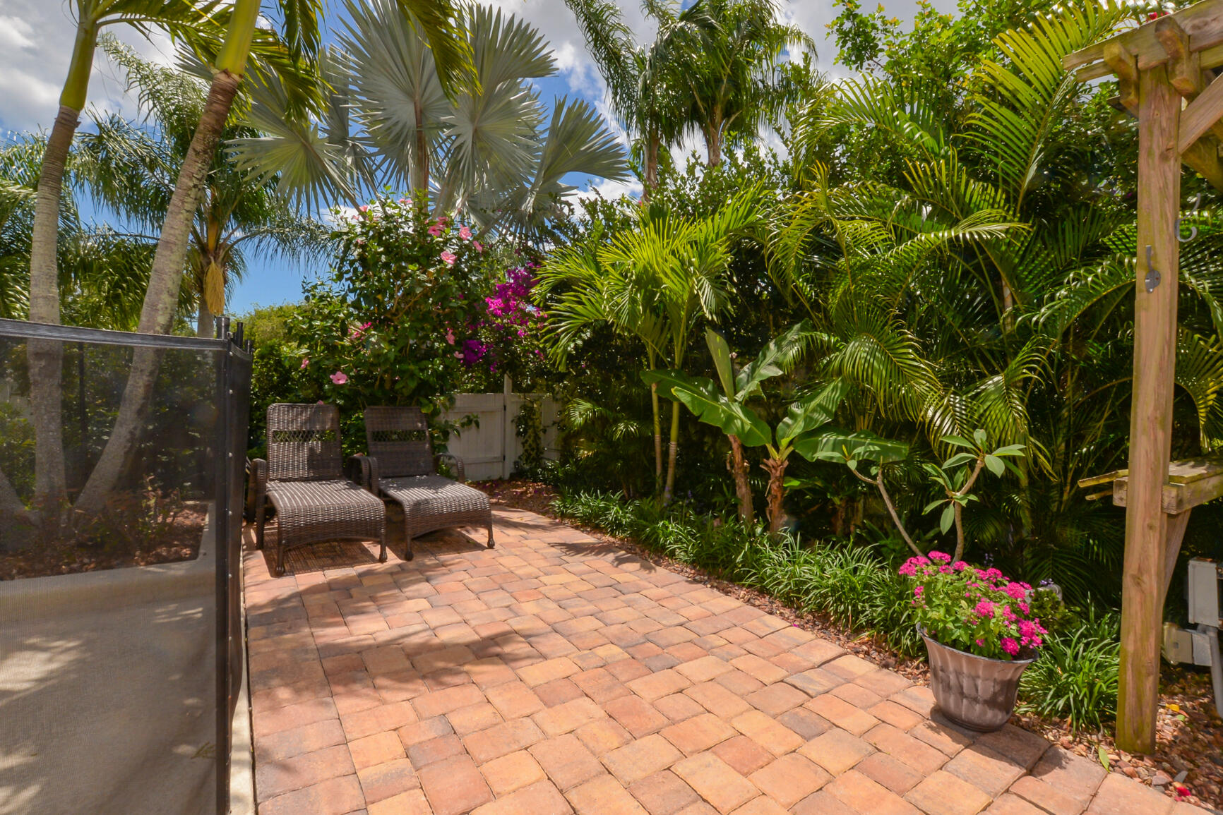 PORT ST LUCIE SECTION 46 1ST REPLAT - Residential