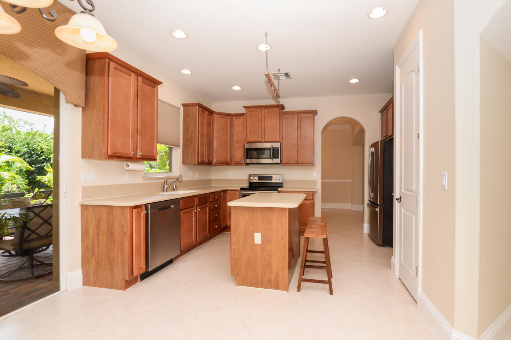 PORT ST LUCIE SECTION 46 1ST REPLAT - Residential