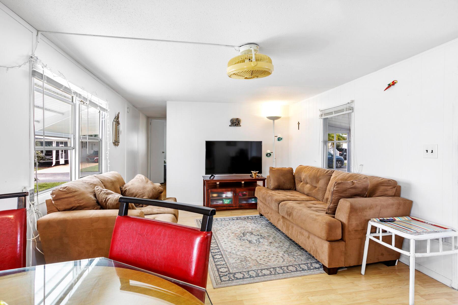 JAMAICA BAY MOBILE HOME C - Residential